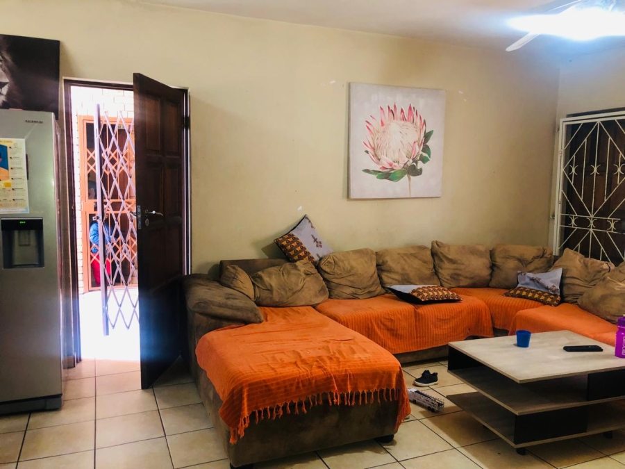 2 Bedroom Property for Sale in Rustenburg Central North West